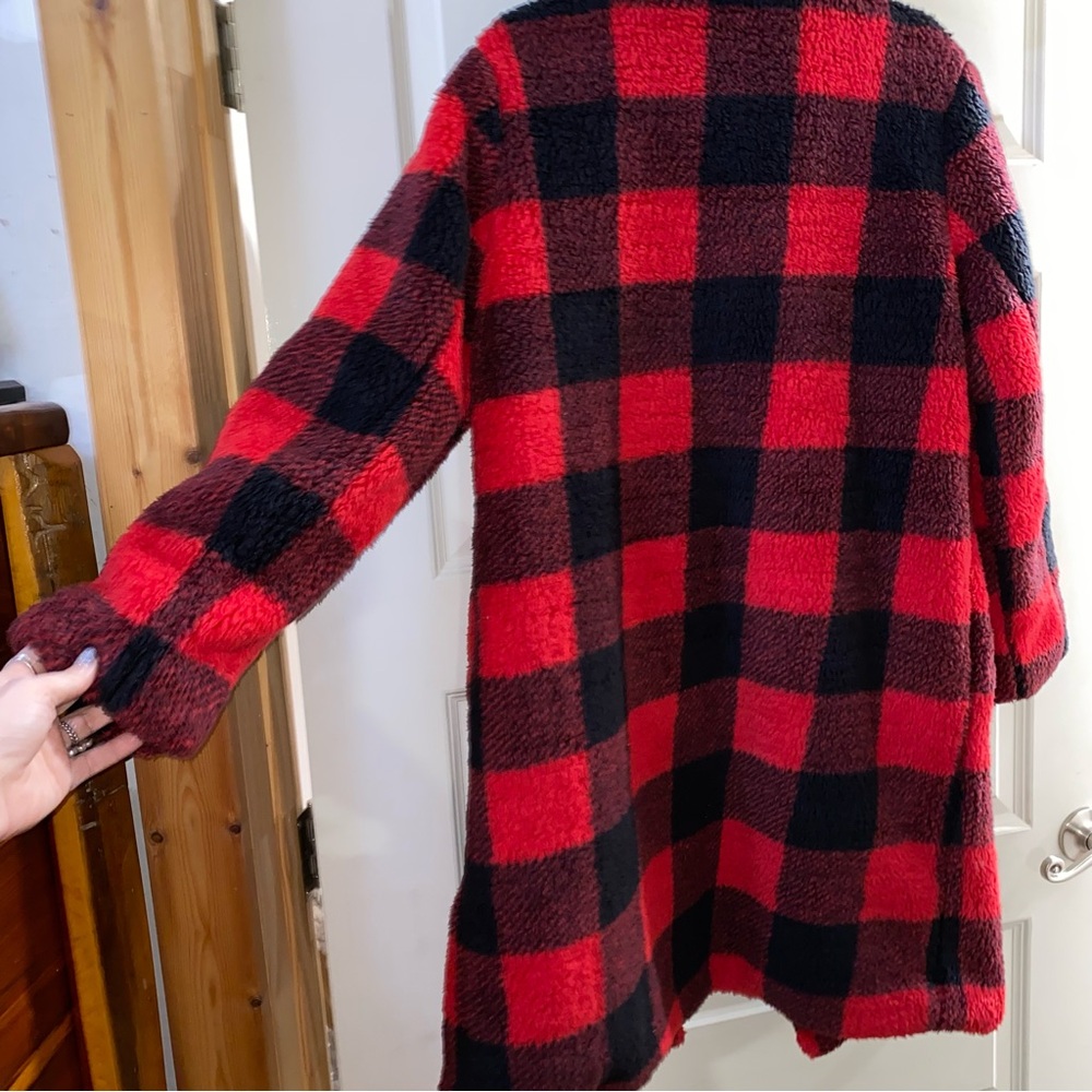 Steve Madden Buffalo Plaid Red and Black Sherpa Women's Coat size Large - Picture 7 of 11